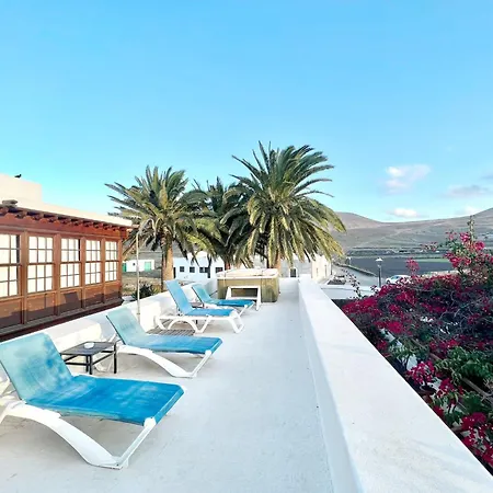 Family With Breakfast Included, Freewifi, Jacuzzi And Pool Yaiza (Lanzarote)