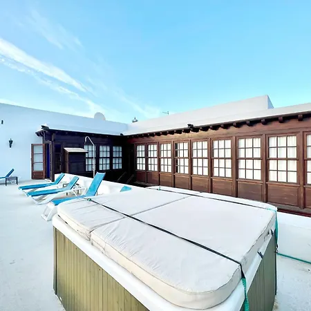 Daire Family With Breakfast Included, Freewifi, Jacuzzi And Pool Yaiza (Lanzarote)